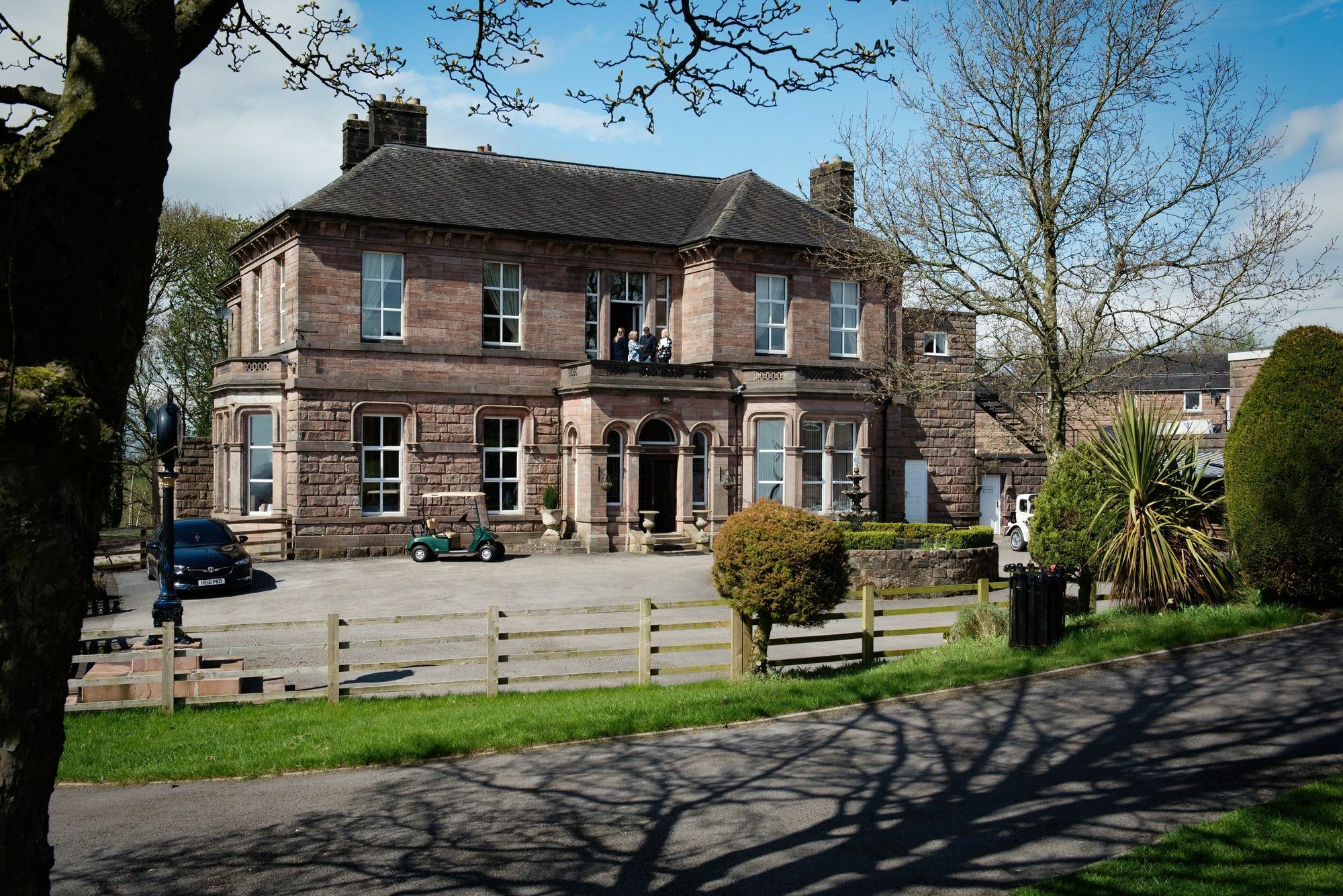 Whiston Hall Buitenkant foto